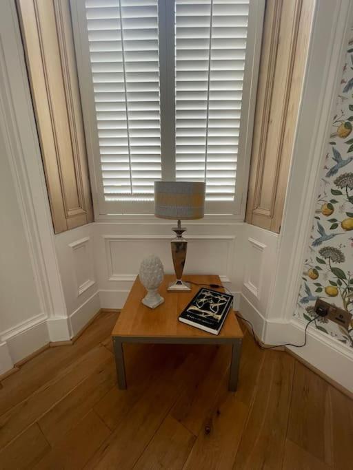 Apartamento Stunning West End Flat! Glasgow Exterior foto